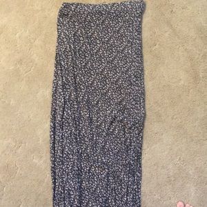 A cute maxi skirt that fits all